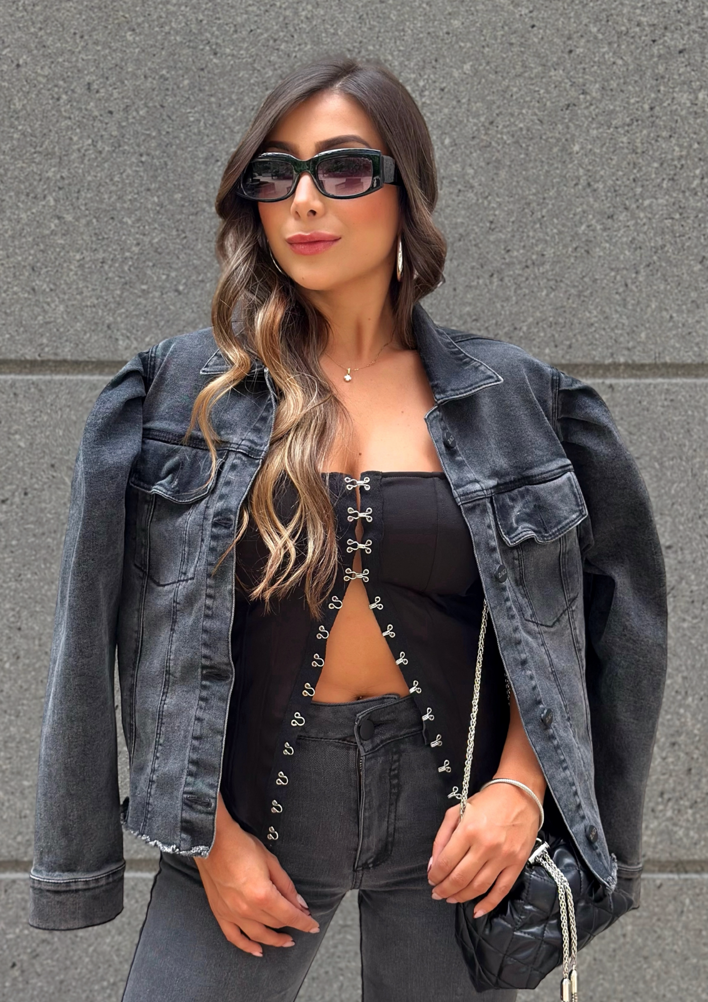 Chaqueta Oversize - Tono gris · Manga bombacha · Ruedo al corte